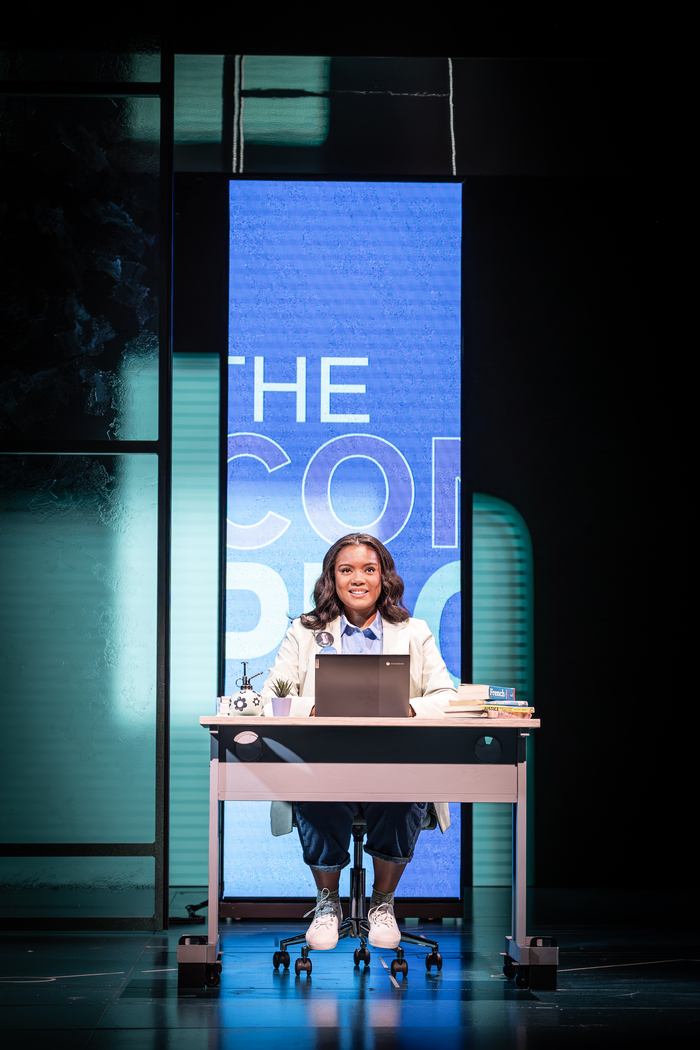 Photos: DEAR EVAN HANSEN Kicks Off New UK Tour  Image