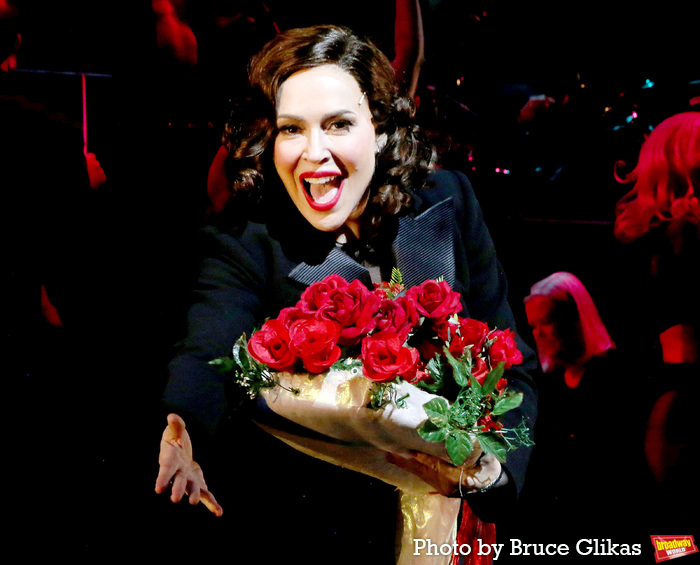Photos: Alyssa Milano Makes her Broadway Debut in CHICAGO Image