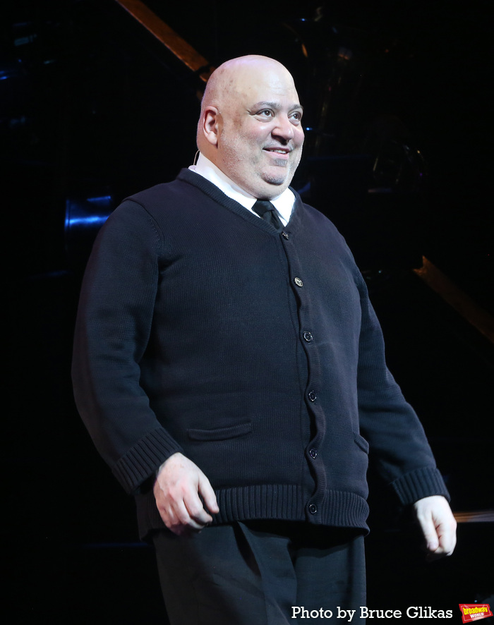 Photos: Alyssa Milano Makes her Broadway Debut in CHICAGO Image