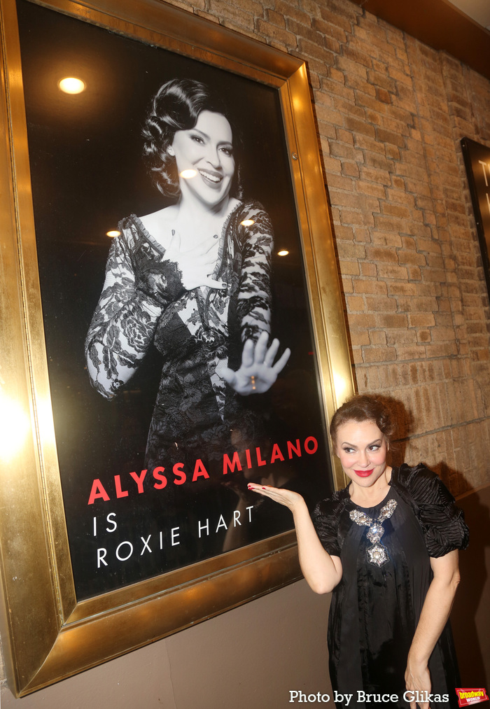 Photos: Alyssa Milano Makes her Broadway Debut in CHICAGO Image