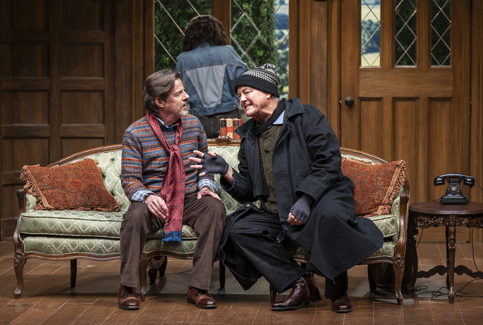 Photos: NOISES OFF at Steppenwolf Theatre Company Image