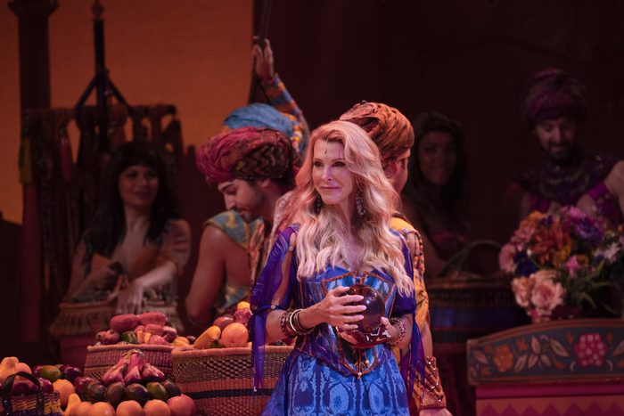 Photos/Video: 'The Golden Bachelorette' Joan Vassos Makes Broadway Debut in ALADDIN  Image