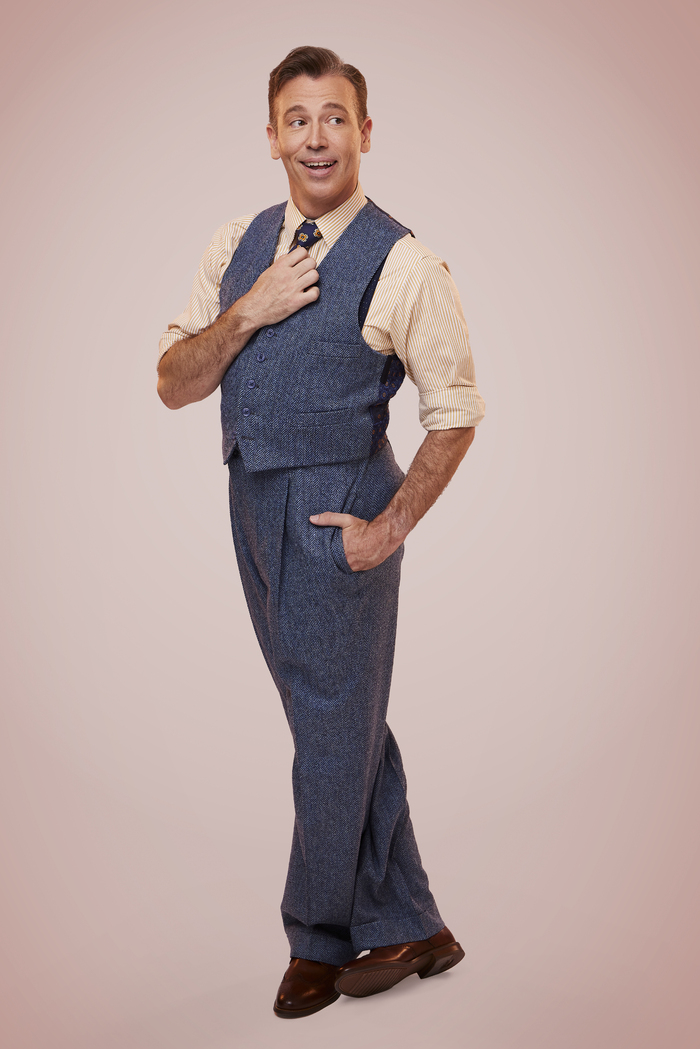 Photos: Touring Cast of SOME LIKE IT HOT, Beginning Performances Tonight Image