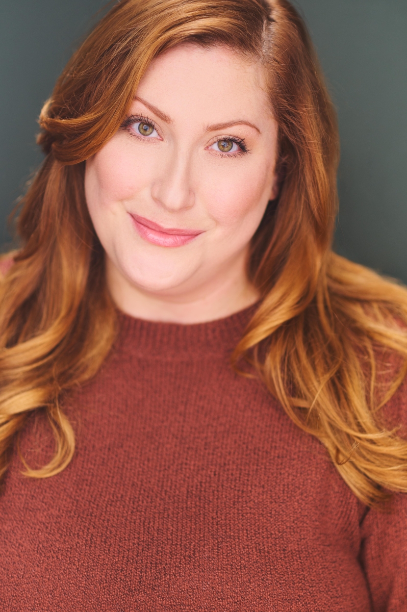 Interview: Everything's Coming Up Rosie for Carly Sakolove in MAMMA MIA! Tour Image