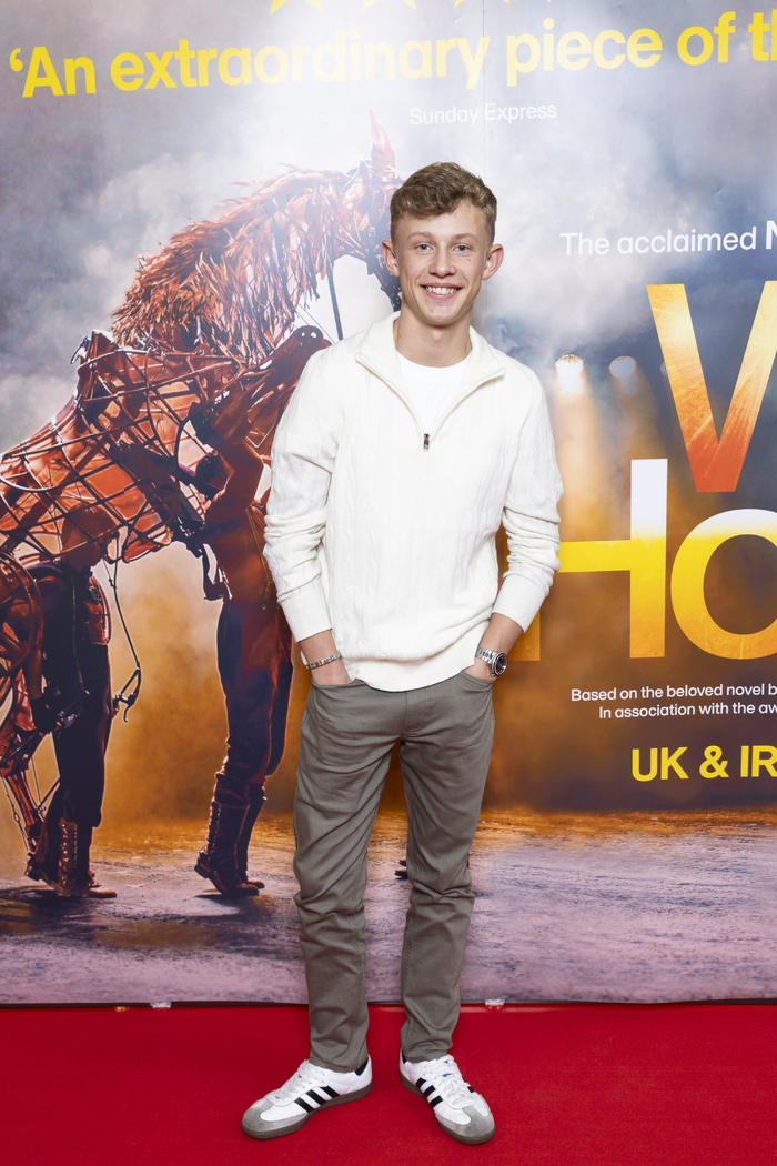 Photos: WAR HORSE UK and Ireland Tour Holds Press Performance Image