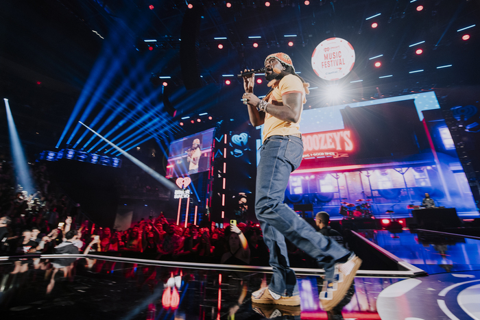 Photos: Gwen Stefani, Doja Cat, & More at The 2023 iHeartRadio Music Festival  Image