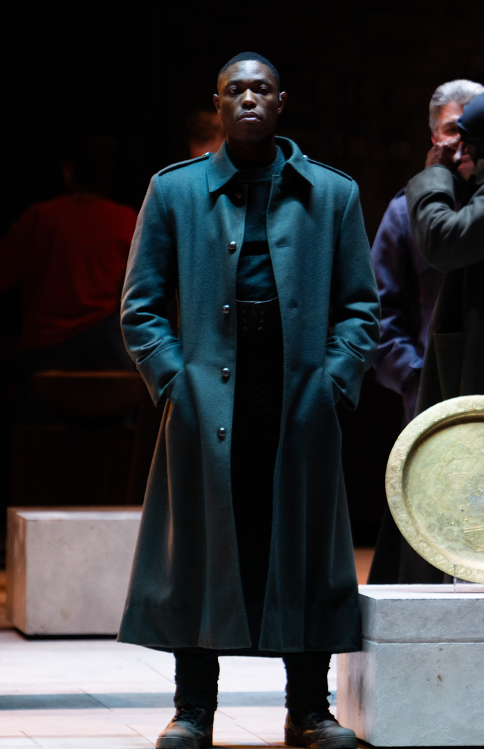 Photos: First Look At David Oyelowo And More In CORIOLANUS At The National Theatre  Image