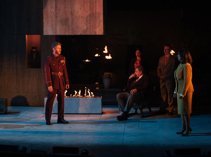 Photos: First Look At David Oyelowo And More In CORIOLANUS At The National Theatre Image