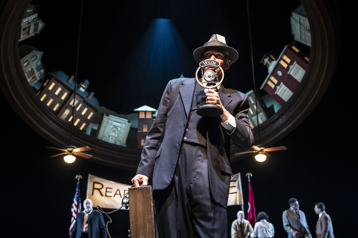 Photos/Video: INHERIT THE WIND Extended At Goodman Theatre  Image