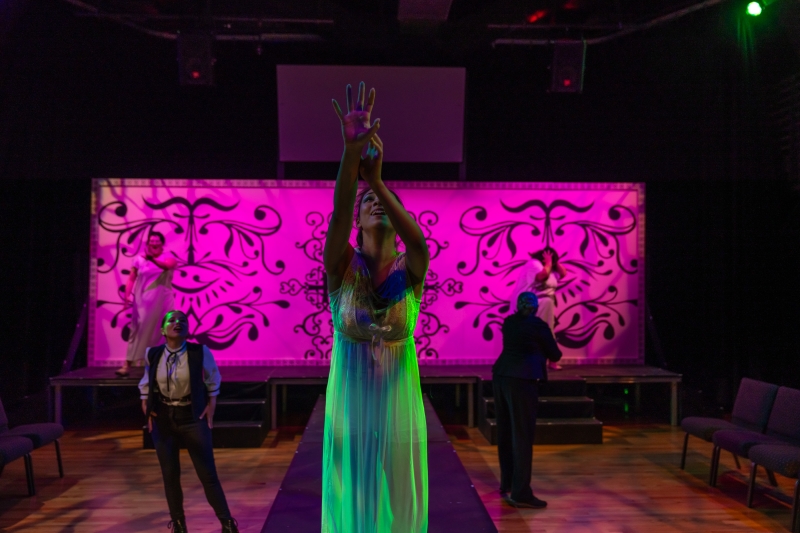 Review: BERNARDA! at Teatro Audaz Image