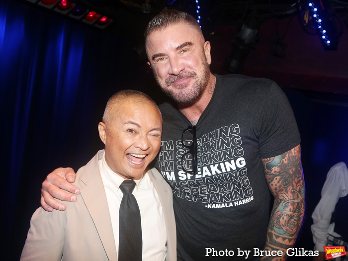 Photos: Alec Mapa Returns to the Laurie Beechman Theatre Image