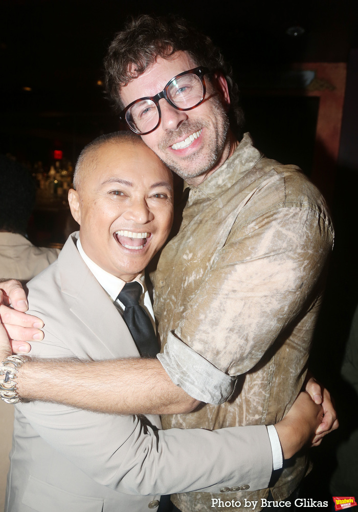 Photos: Alec Mapa Returns to the Laurie Beechman Theatre  Image