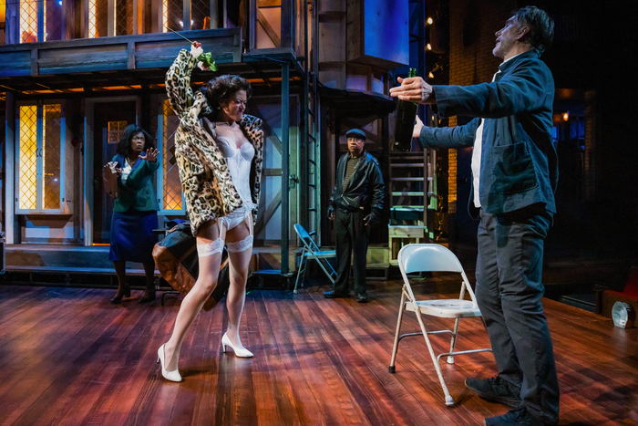 Photos: NOISES OFF at the Alley Theatre  Image