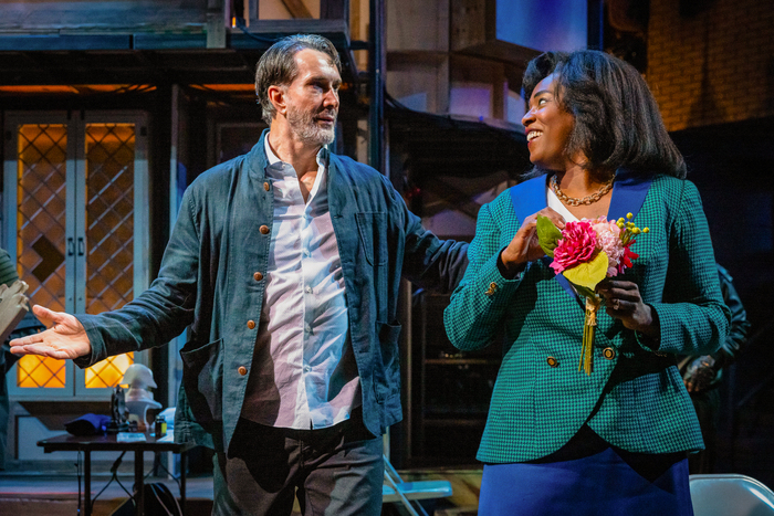Photos: NOISES OFF at the Alley Theatre Image