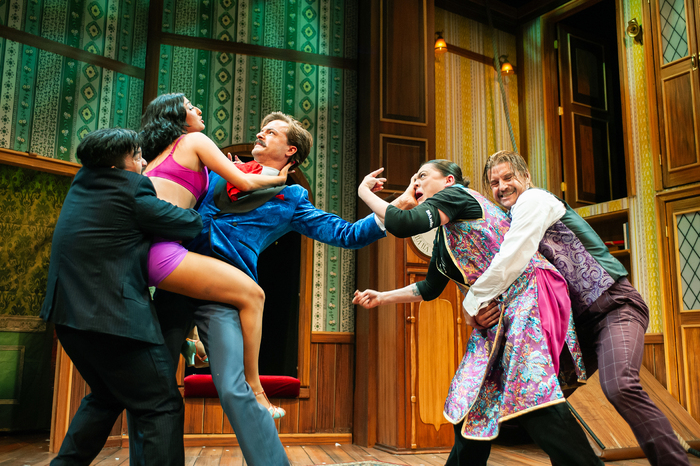 Photos: THE PLAY THAT GOES WRONG At San Francisco Playhouse  Image