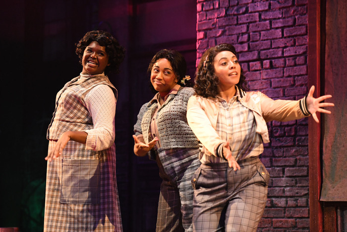 Photos: LITTLE SHOP OF HORRORS at South Coast Repertory  Image