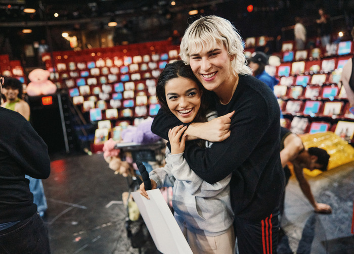 Rachel Zegler and Tommy Dorfman Photo