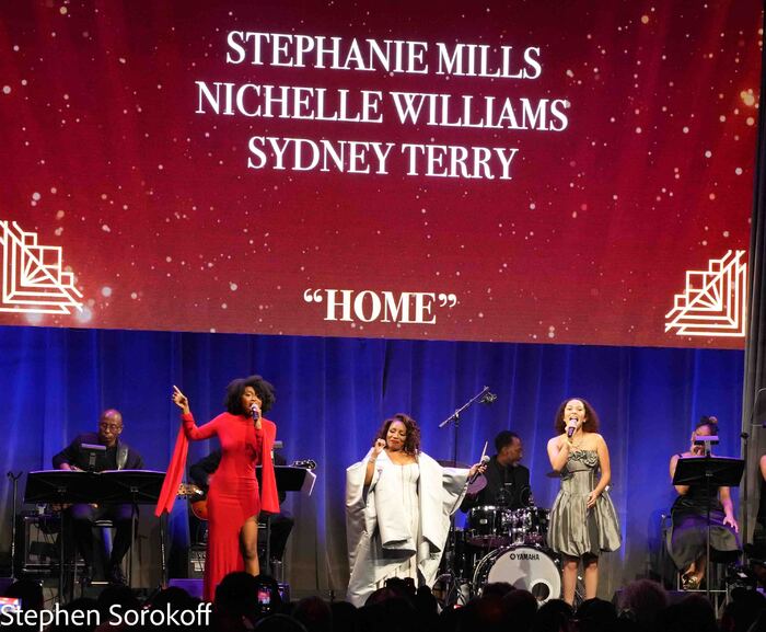 Photos: A Fantastic Night For Black Theatre United at Ziegfeld Ballroom  Image