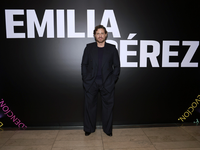 Photos: Selena Gomez, Zoe Saldaña & More Attend New York Screening of EMILIA PEREZ  Image