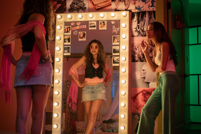 Photos/Video: Madison Bailey Stars in TIME CUT Trailer and First-look Images Image