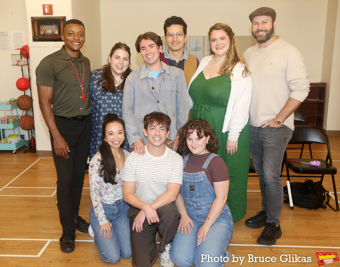 Alex Joseph Grayson, Beanie Feldstein, Leana Rae Concepcion, Noah Galvin, Kevin McHal Photo