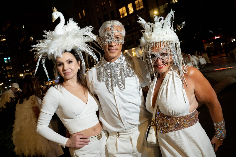 Dîner en Blanc-The Exciting Event in Union Square  Image