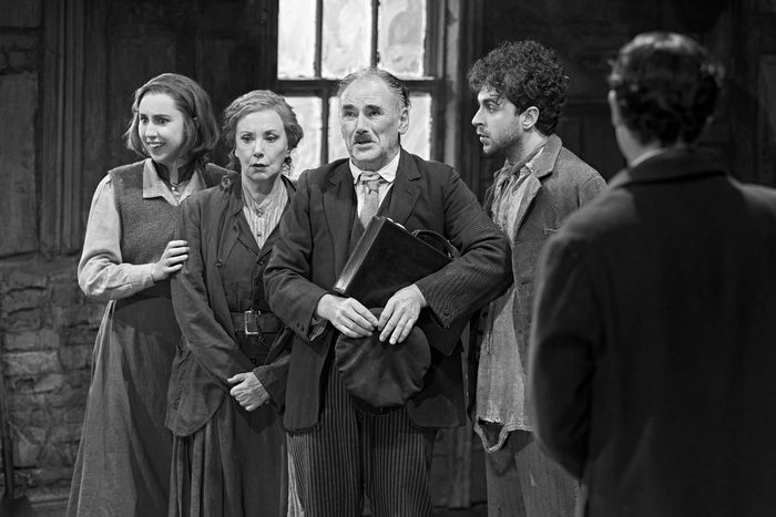 Photos: J. Smith-Cameron, Mark Rylance, & More in JUNO AND THE PAYCOCK Image