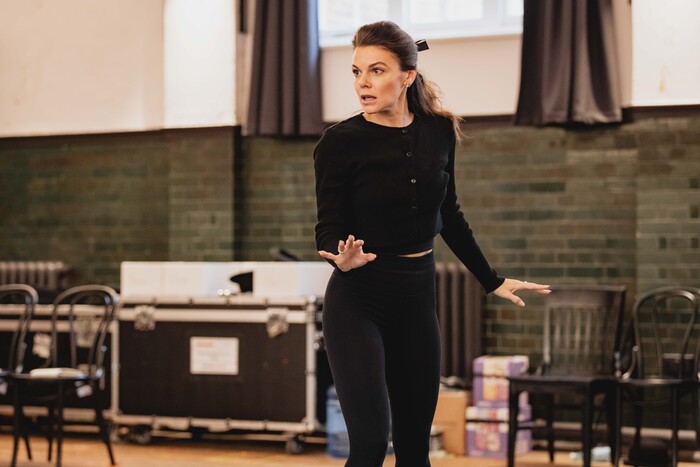 Photos: Faye Brookes, Djalenga Scott, and More in Rehearsal For the UK Tour of CHICAGO  Image