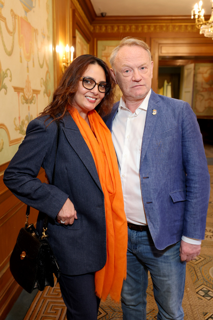 Allegra Harris and Jared Harris Photo