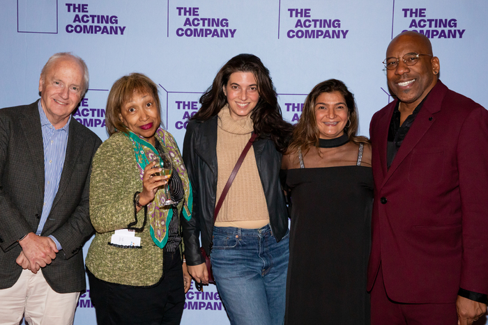 Photos: Rachel Brosnahan, David Corenswet & More at HOLIDAY Benefit Reading Image