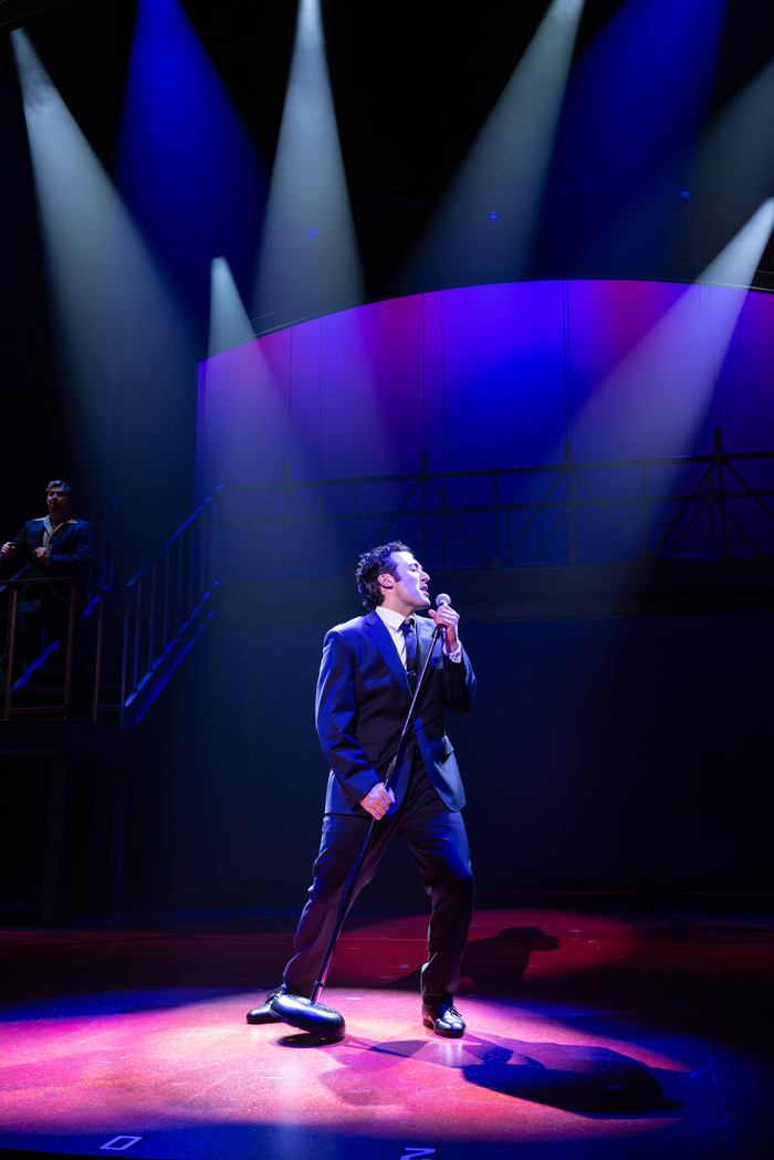 Exclusive Photos: JERSEY BOYS at Walnut Street Theatre  Image