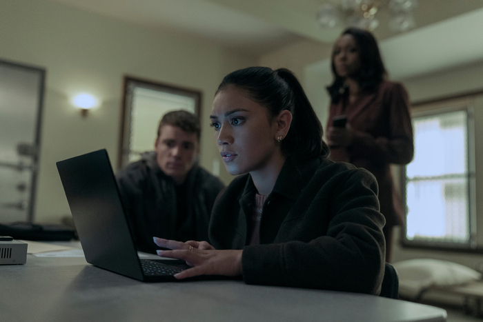 Gabriel Basso, Luciane Buchanan, and Amanda Warren Photo