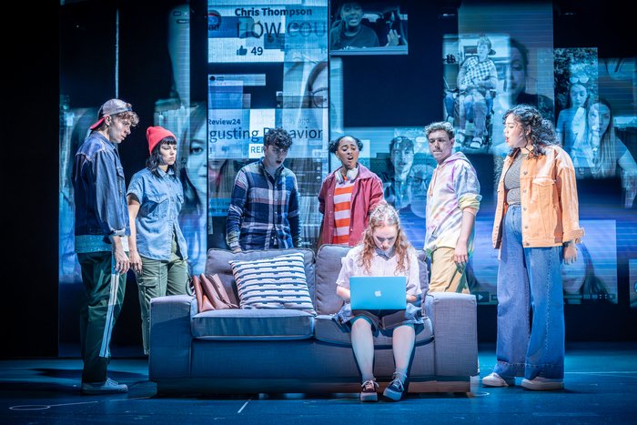 Photos: Further Look at DEAR EVAN HANSEN UK Tour Image