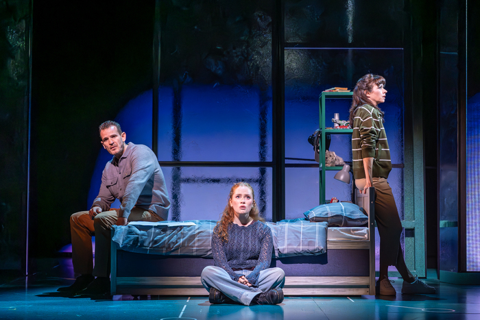 Photos: Further Look at DEAR EVAN HANSEN UK Tour Image