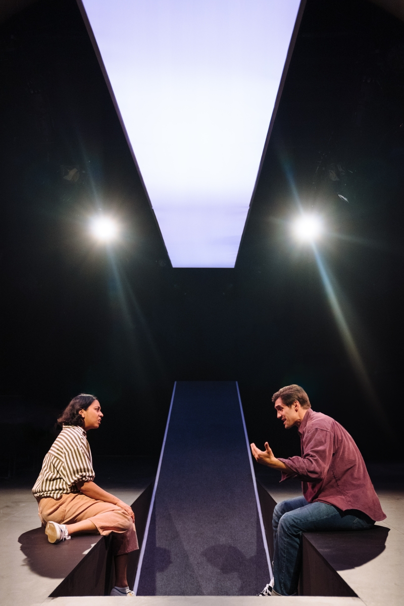 Review: BRACE BRACE, Royal Court Theatre Image