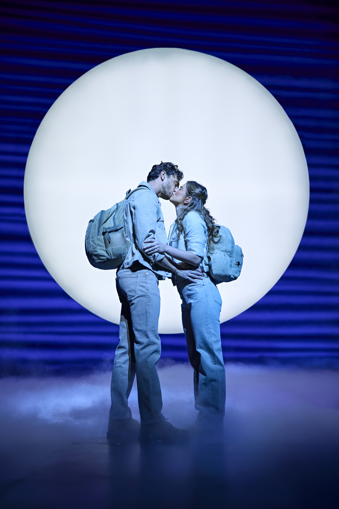 Photos: New Cast Joins MAMMA MIA! in London Image