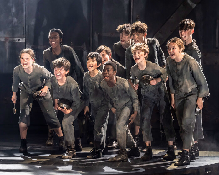 Photos/Video: OLIVER! at the Gielgud Theatre  Image