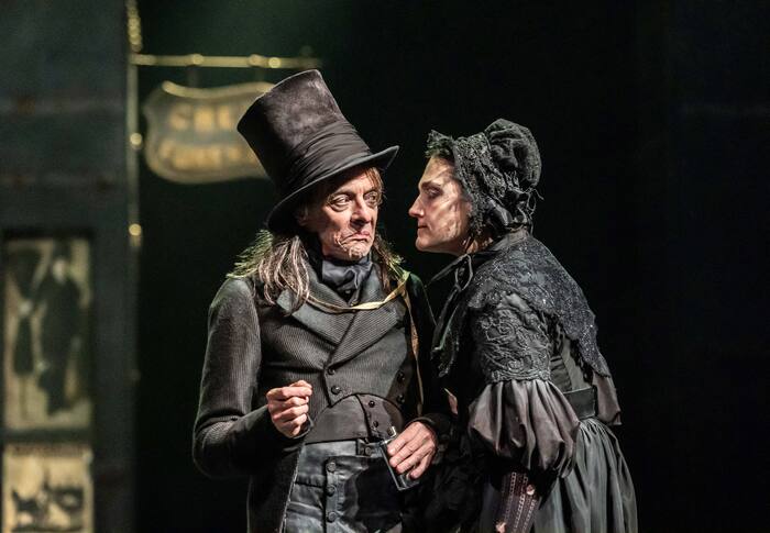 Photos/Video: OLIVER! at the Gielgud Theatre  Image