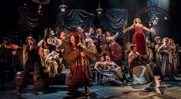 Photos/Video: OLIVER! at the Gielgud Theatre  Image