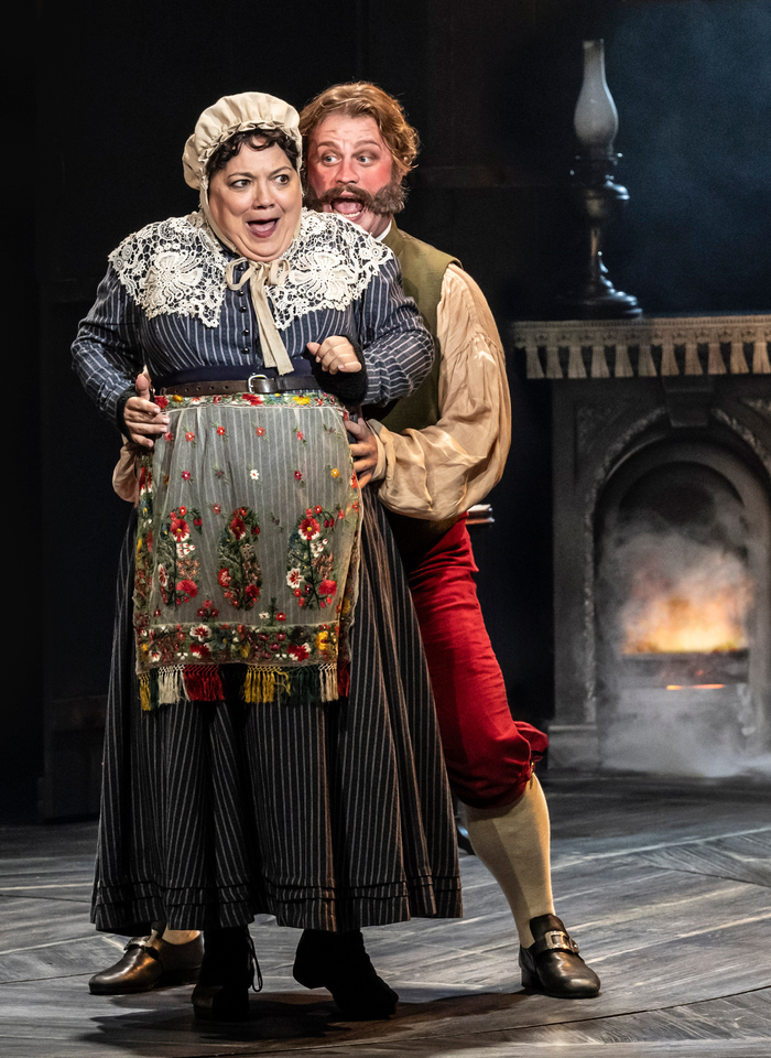 Photos/Video: OLIVER! at the Gielgud Theatre  Image