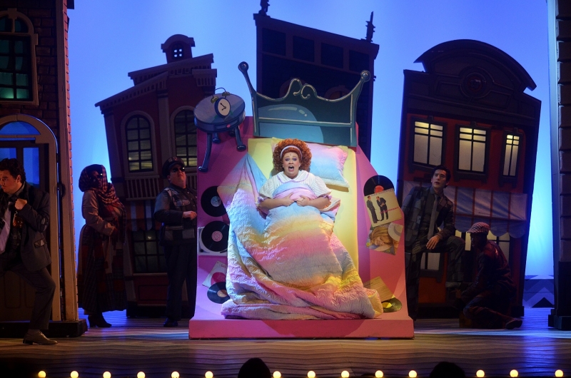 Review: HAIRSPRAY Revivals in São Paulo with a Beautiful Message of Acceptance  Image