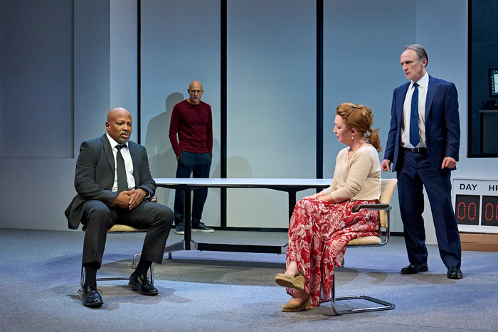 Photos: Mark Strong, Lesley Manville, and More Star In OEDIPUS West End  Image