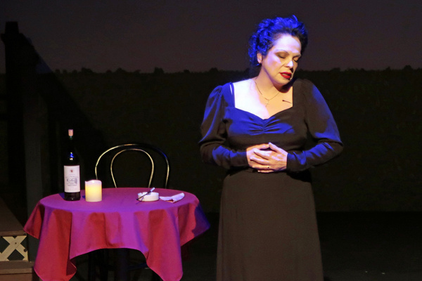 Photos: Eleanora Owen In BEING PIAF At The Odyssey Theatre Image