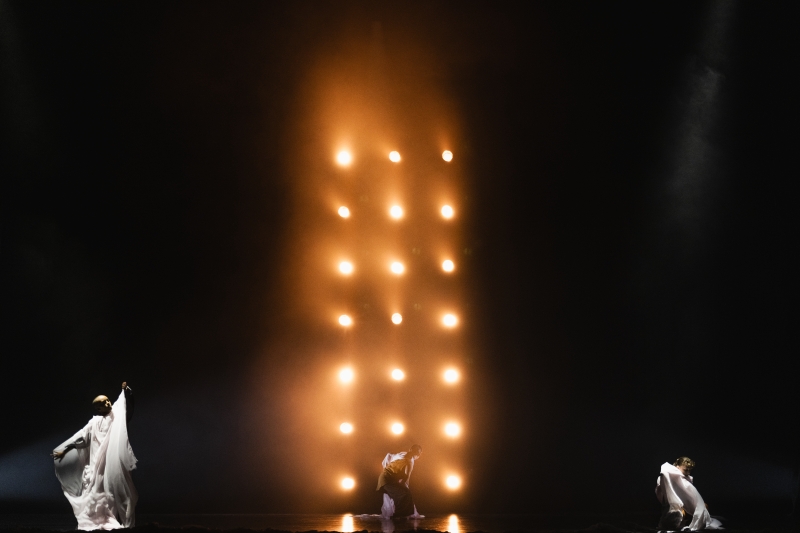 Review: FOUR - YOUNG ASSOCIATES, Sadler's Wells Image