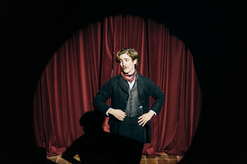 Review: LAND OF THE FREE, Southwark Playhouse Image