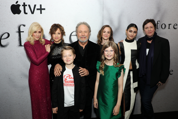 Judith Light, Rosie Perez, Jacobi Jupe, Billy Crystal, Maria Dizzia, Rebecca Ruane, A Photo