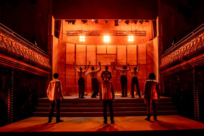 Photos: THE WAR OF THE WORLDS At Wilton's Music Hall  Image