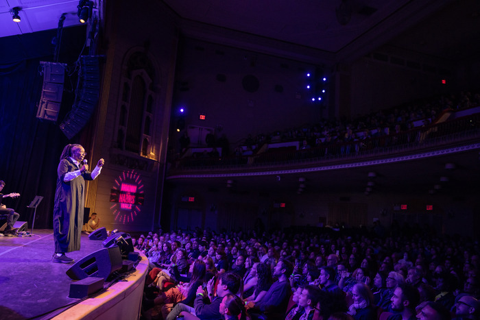 Photos: Anne Hathaway, Billy Porter & More at BROADWAY RALLIES FOR KAMALA! Image