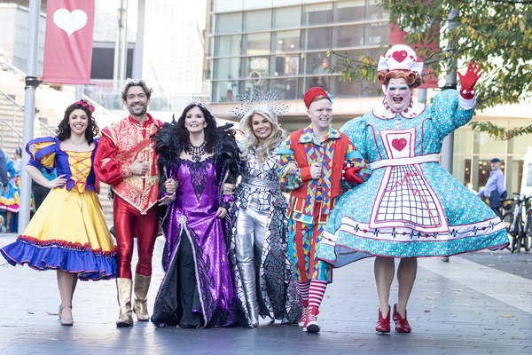 Photos: SNOW WHITE Panto Prepares for the Holiday Season At St Helens Theatre Royal  Image