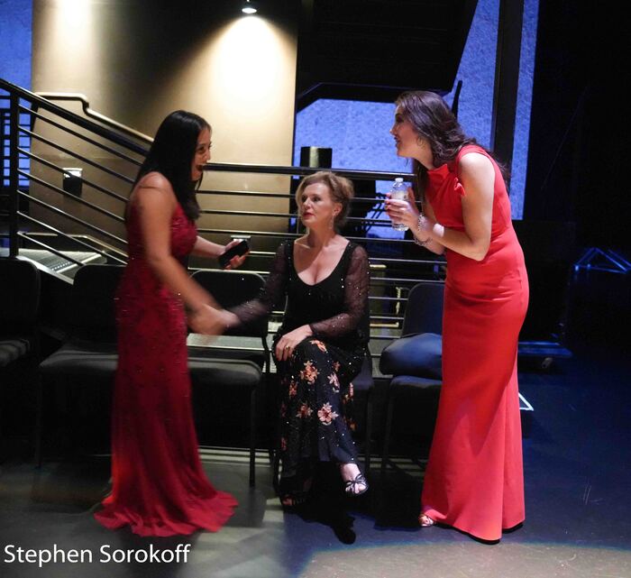 Photos: Backstage At The Conclusion of The Cabaret Convention Image